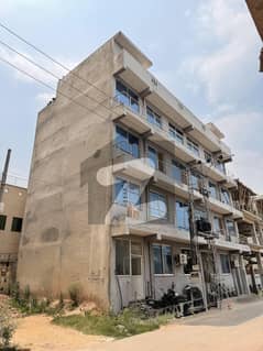 Good Location 8 Marla Plaza For Immediate Sale