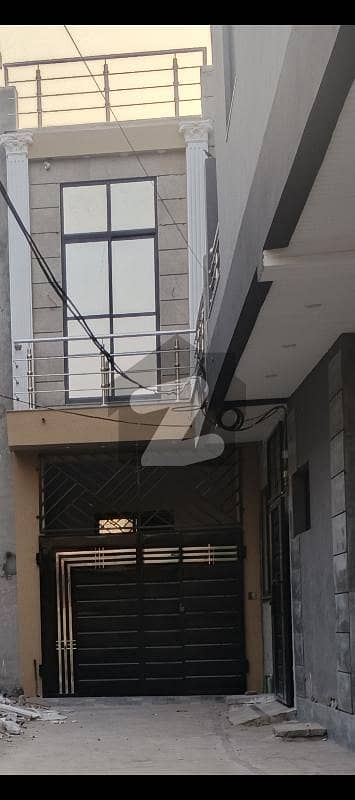 کیولری ایکسٹینشن لاہور میں 3 کمروں کا 2 مرلہ مکان 1.55 کروڑ میں برائے فروخت۔