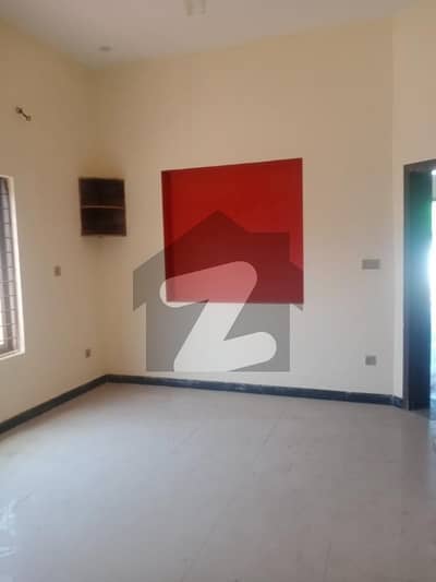 8 Marla Lower Portion Available For Rent In Valencia Town Lahore