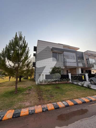 Corner Villa For Sale Park View City Islamabad