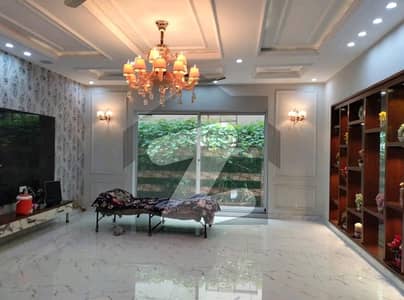 10 Marla Upper Portion In Bahria Town - Sector C Is Available For rent