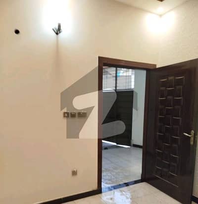 5 Marla House In College Road Of Lahore Is Available For sale