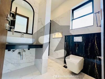 10 Marla house for rent paragon City