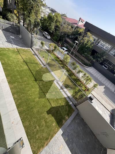 F-10 1000 Square yard 2 kanal Excellent Modern Spacious And Beautiful House Proper And Modern Fittings And Marble Flooring