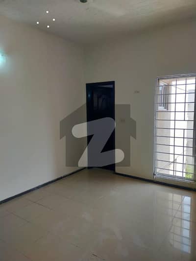 5 MARLA 2 BEDROOM APARTMENT AVAILABLE FOR RENT