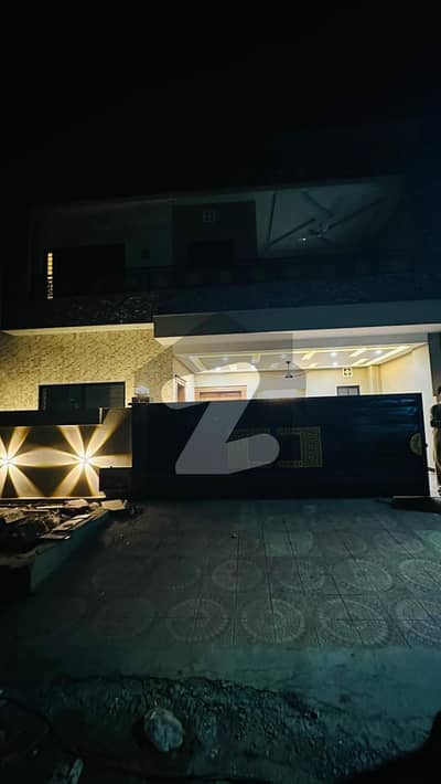 Rent The Ideally Located House For An Incredible Price Of Pkr Rs. 185000
