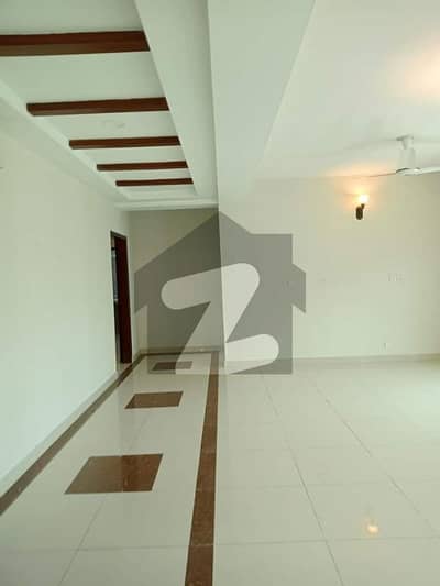 Flat Of 10 Marla Is Available For Rent