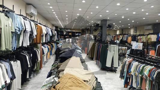 Showroom Available For Rent
