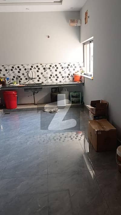 NEAT AND CLEAN ALMOST BRAND NEW UPPER PORTION IS FOR RENT