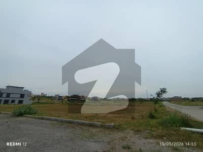 Bw Corner Double Category Plot for Sale Bw Corner Double Category Plot for Sale