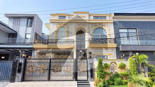 ڈی ایچ اے فیز 1 - بلاک این فیز 1,ڈیفنس (ڈی ایچ اے),لاہور میں 5 کمروں کا 10 مرلہ مکان 8.5 کروڑ میں برائے فروخت۔