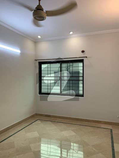 10 Marla neat clean house for rent in wapda town phase 1 block f2