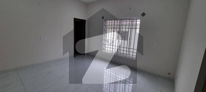 Beautiful First Floor Available For Rent Prime Location