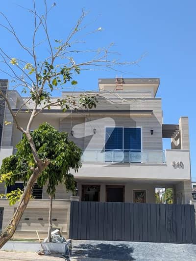 Top City-1 Block A, Beautifully Design House Available For Sale Top City-1 Block A, Beautifully Design House Available For Sale