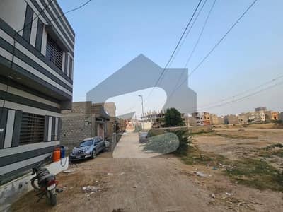 93 Square Yards Prime Plot For Sale Gold Block, North Town Residency Phase 1