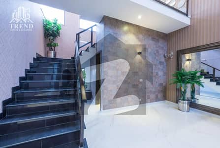 20 MARLA MODRAN DESIGN UPPER PORTION FOR RENT IN DHA PH 6 HOT LOCATION