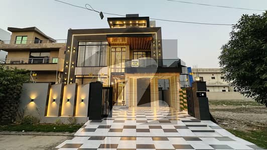 Elegant 10 Marla Facing Park Ultra Modern Designer's House For Sale In Central Park Lahore
