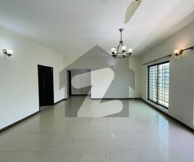 12 Marla 4 Bedroom Apartment Available For Rent   In Askari 11 Lahore