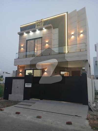 ڈی ایچ اے 11 رہبر سیکٹر 2 ڈی ایچ اے 11 رہبر,لاہور میں 3 کمروں کا 5 مرلہ مکان 2.9 کروڑ میں برائے فروخت۔ ڈی ایچ اے 11 رہبر سیکٹر 2 ڈی ایچ اے 11 رہبر,لاہور میں 3 کمروں کا 5 مرلہ مکان 2.9 کروڑ میں برائے فروخت۔