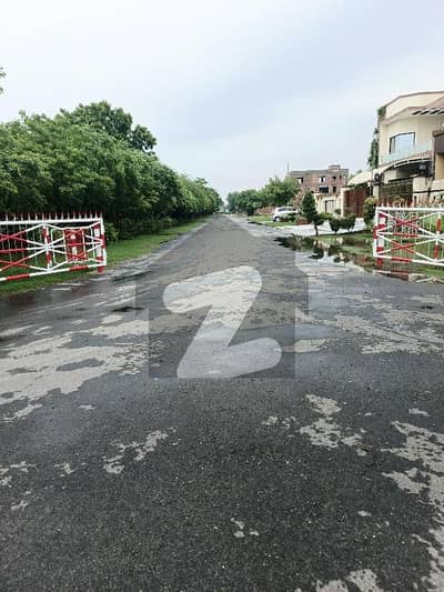 Facing Park Residential Plot 1 Kanal For sale In IEP Engineers Town - Block A2