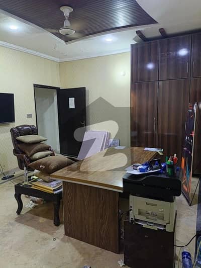 10 MARLA SINGLE STORY HOUSE FOR OFFICE USE FOR RENT IN JOHAR TOWN LAHORE