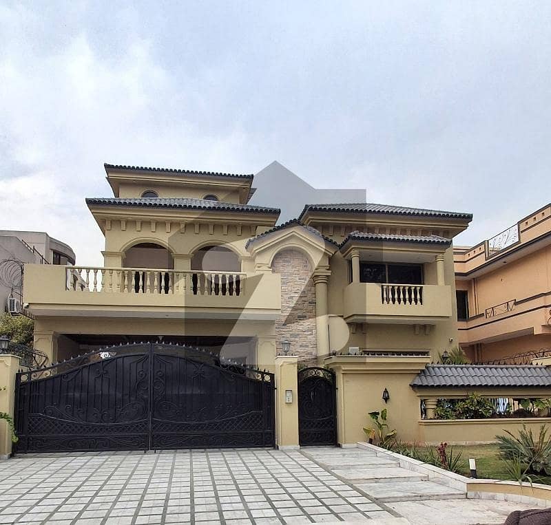 HOUSE FOR RENT IN F-7 ISLAMABAD HOUSE FOR RENT IN F-7 ISLAMABAD