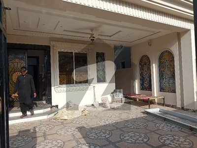 Good Location 10 Marla Upper Portion For Rent Is Available In DC Colony