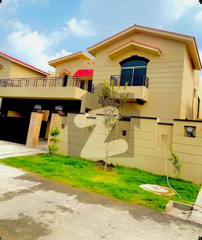 10-Marla 5-Bedroom'S Tile Flooring (Brigadier House) For Sale | Askari 10 Lahore Cantt | @Nusratestate