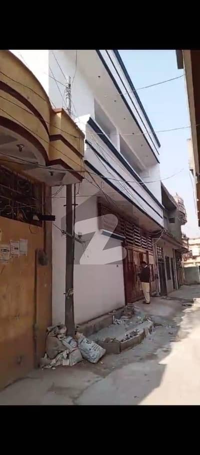 علی پُر اسلام آباد میں 4 کمروں کا 7 مرلہ مکان 2.75 کروڑ میں برائے فروخت۔