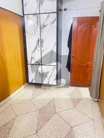 Get A Prime Location 1700 Square Feet Flat For sale In North Nazimabad