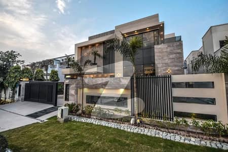20 MARLA UPPER PORTION FOR RENT IN DHA PH 7 HOT LOCATION