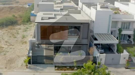 In DHA Phase 8 Of Karachi, A 666 Square Yards House Is Available
