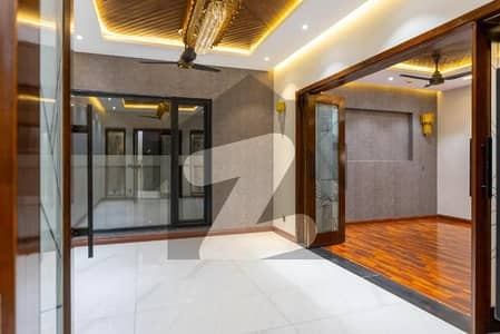20 Marla House Ideally Situated In DHA Phase 7 - Block W