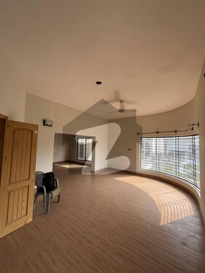 1 Kanal Upper Portion For Rent