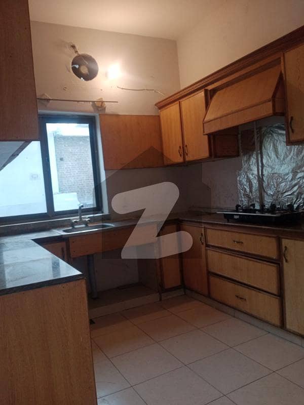 G-10, 600 Sqyd Upper 3-Bed G-10, 600 Sqyd Upper 3-Bed