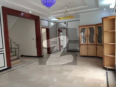 Beautiful House Available For Rent
