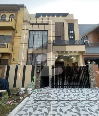 Prime Location House Of 5 Marla Available In Citi Housing Society