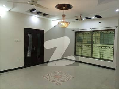 10 MARLA 4 STORY OWNER OWN BUILD PRIME LOCATION HOUSE FOR SALE IN ALI VIEW GARDEN LAHORE