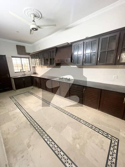 LUXURY UPPER PORTION FOR RENT IN D-12 (CDA SECTOR ISLAMABAD) LUXURY UPPER PORTION FOR RENT IN D-12 (CDA SECTOR ISLAMABAD)