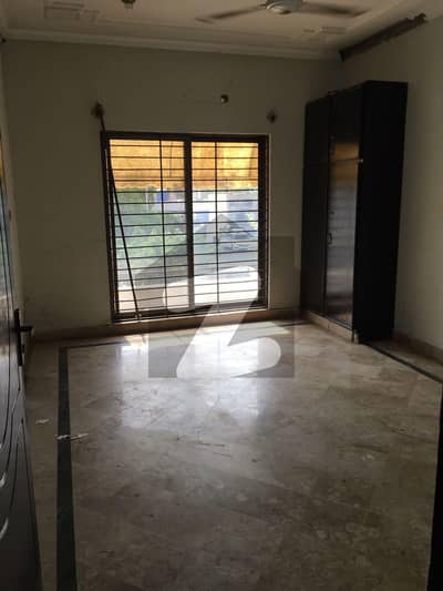 10 Marla House For Rent