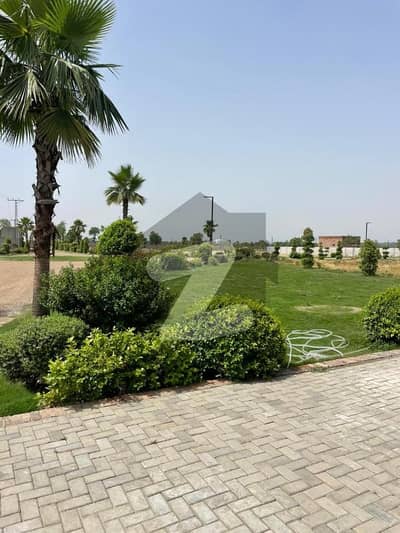 8 Kanl Peaceful & Green land in Nazeer Farms Barki Road