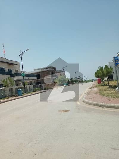 1 kanal plot for sale highted location bahria enclave Islamabad