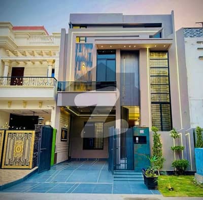 A Prime Location House Of 5 Marla In Citi Housing Society