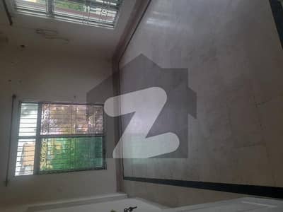 In Soan Garden 12marla Upper Portion 3bedroom Rent Dimnd 65000