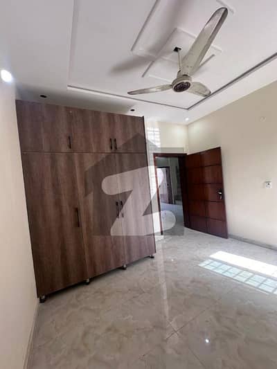 10 MARLA HOUSE FOR RENT