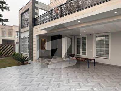 Defence Phase 7 Fully Furnished House Available for Rent in a prime and prestigious location. Designed for families seeking comfort, convenience, and a premium lifestyle in a peaceful environment.
