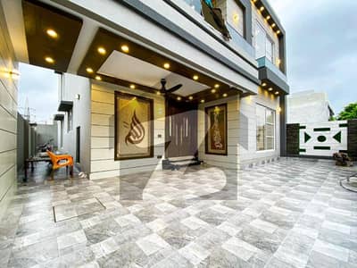 1 Kanal Owner Built House For Sale In Nasheman Iqbal Phase 1 Lahore 5 Bed Double Kitchen Solid Construction
