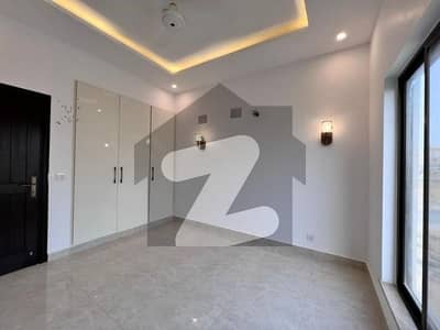 125sq yd Luxury Villa in Ali Block. 3Bedrooms, Drawing, Dining & American Kitchen. 5mins drive from main gate of BTK.