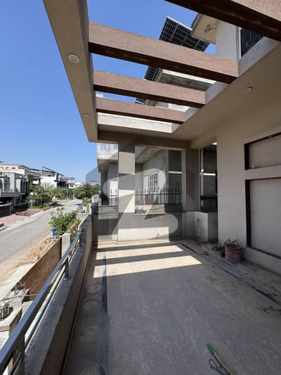 10 Marla House For Sale In Media Town