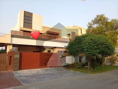 BRAND NEW HOUSE AVAILIBLE FOR RENT IN DHA BRAND NEW HOUSE AVAILIBLE FOR RENT IN DHA